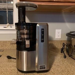 Hurom Slow Juicer